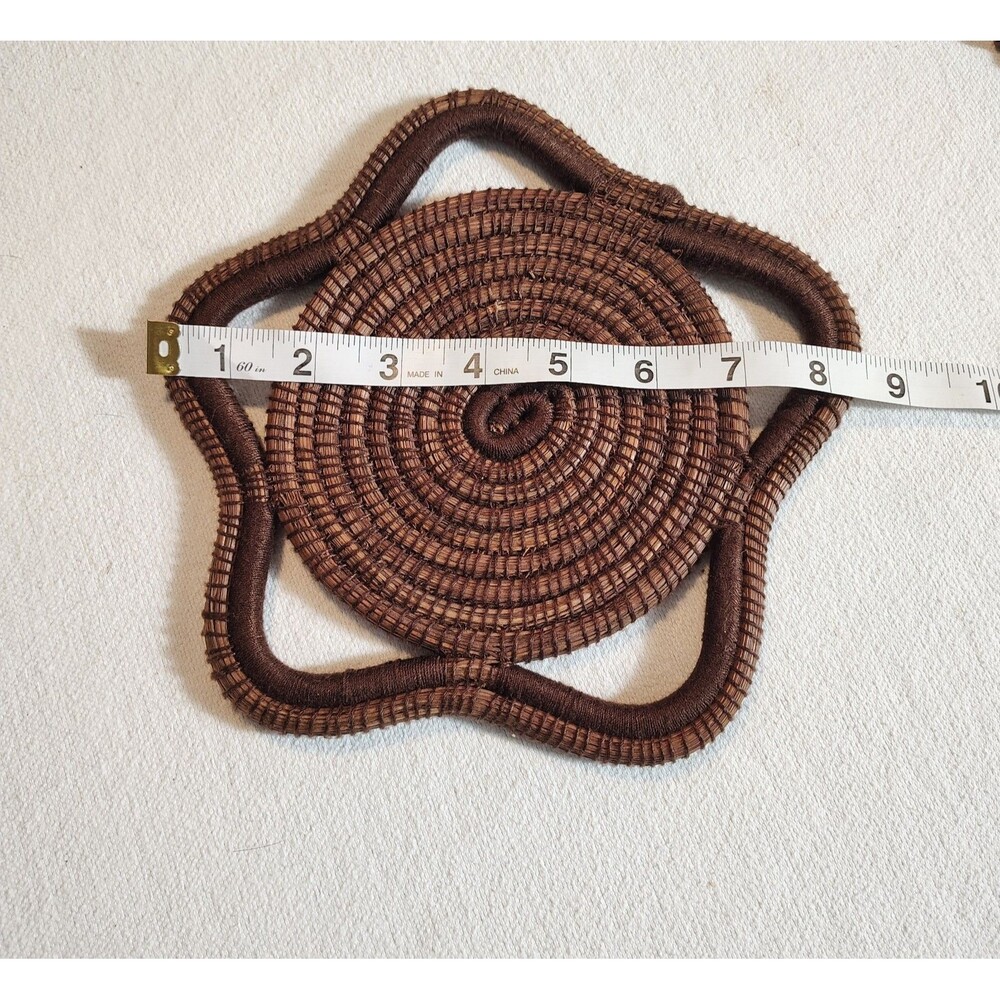 Woven Boho Cottagecore Trivet Hot Pad Scalloped Brown Rustic Kitchen Decor - Picture 3 of 4